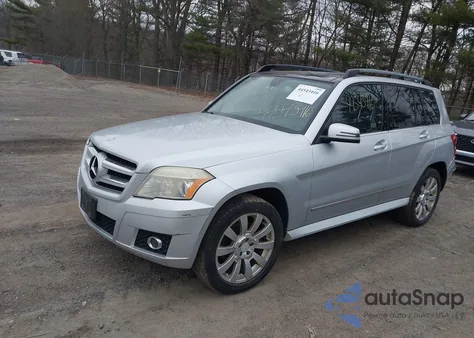 2010 Mercedes-Benz Glk 350 4Matic z USA, uszkodzony, nr VIN WDCGG8HB4AF405771